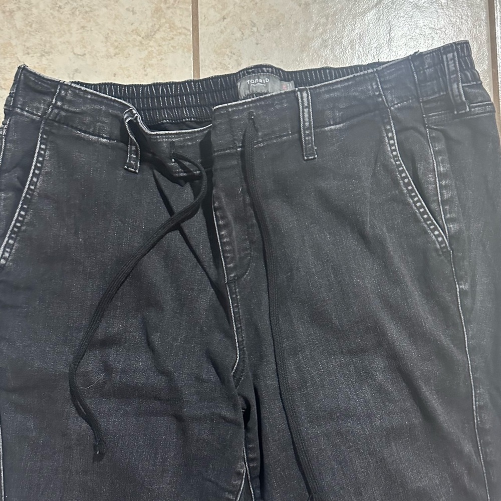 Torrid Black Women's Jeans - Picture 3 of 4